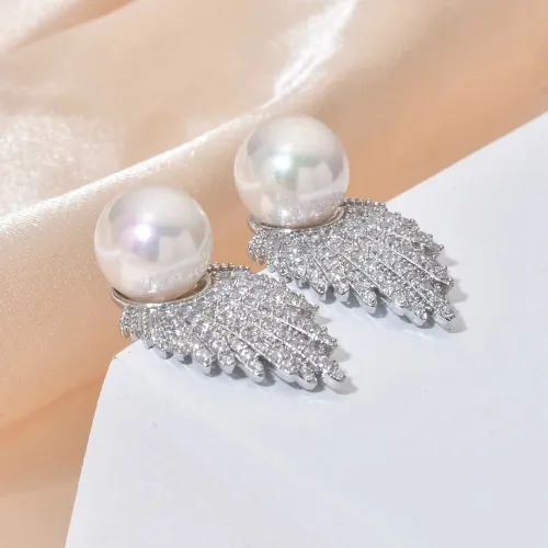 Zircon Pearl Shiny Wings Design Necklace Set (4 pcs)